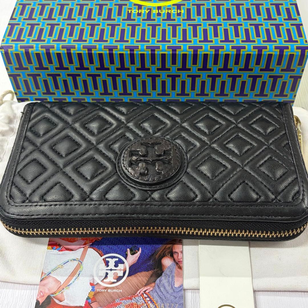 新品同様‼️ トリーバーチ　財布　長財布　キルティング　ラウンドファスナー