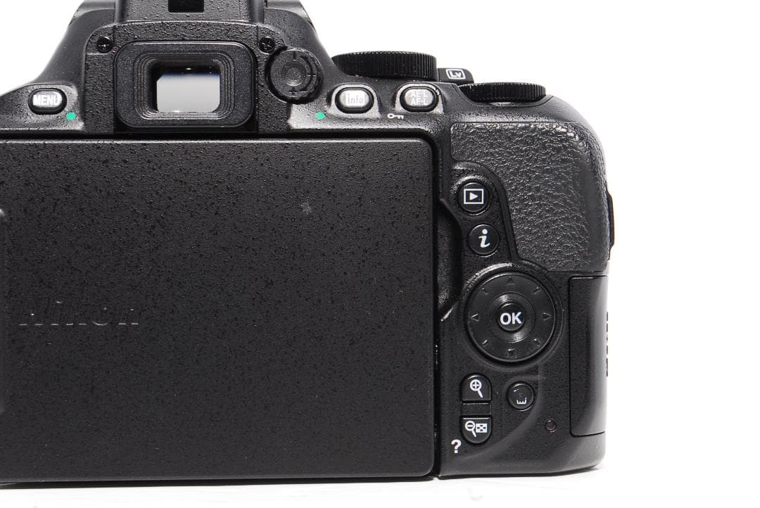 ✨Bluetooth搭載でスマホ転送可能✨Nikon D5600 レンズセット