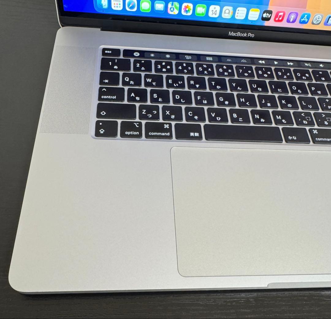 MacBookPro i9 32GB 1TB 充放電56回 バッテリー85%