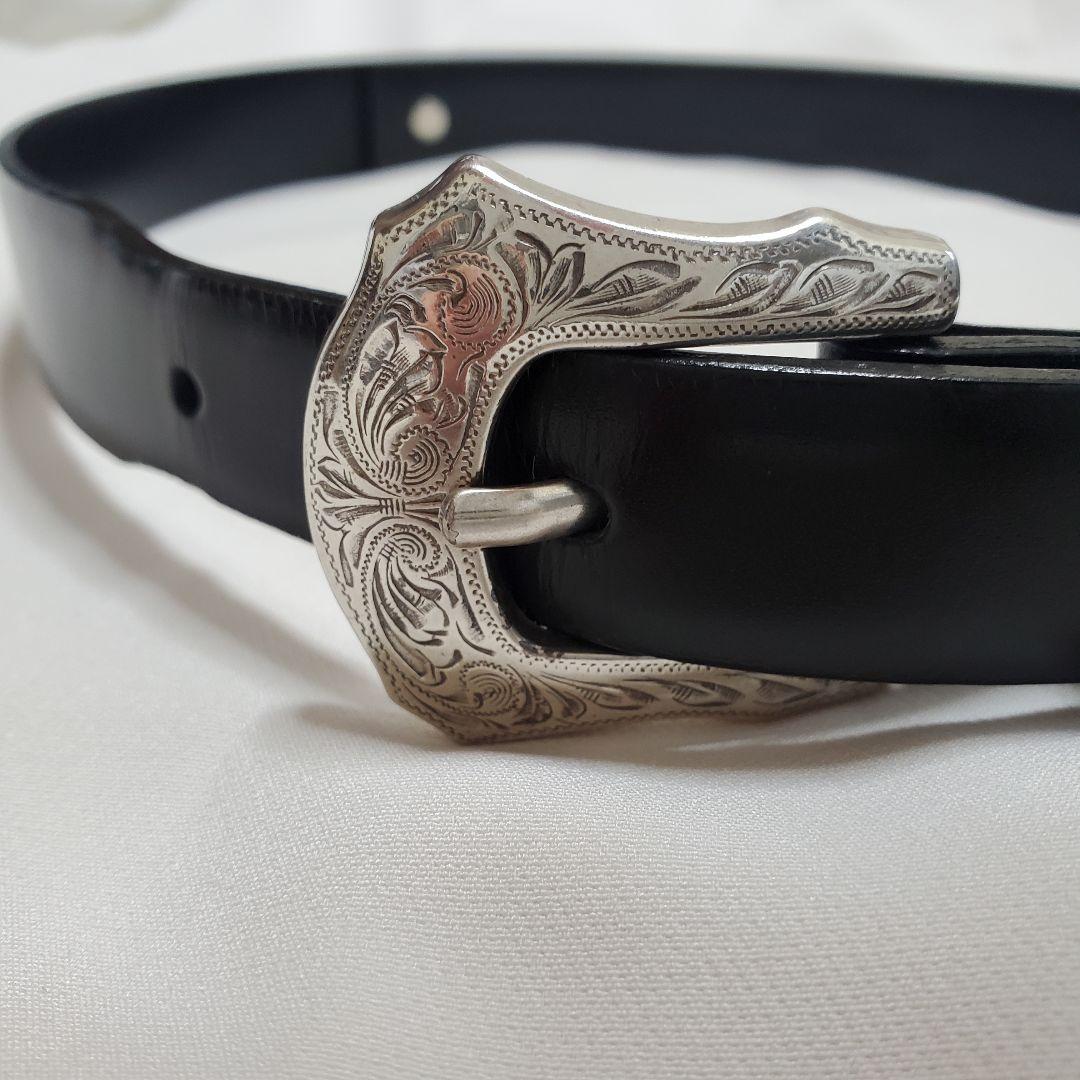 0*1様 TOGA PULLA メタルバックルベルト おしゃれ 個性的 かっこい