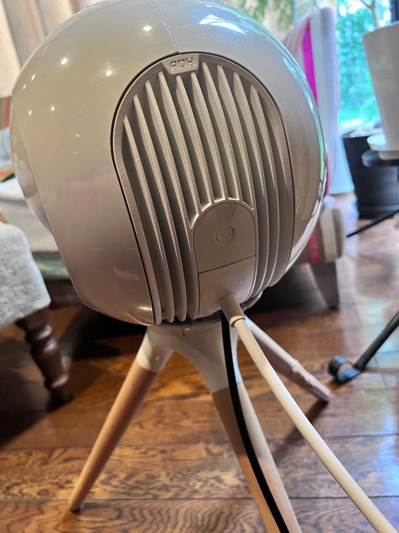 球体デザイン スマートスピーカー ホワイト