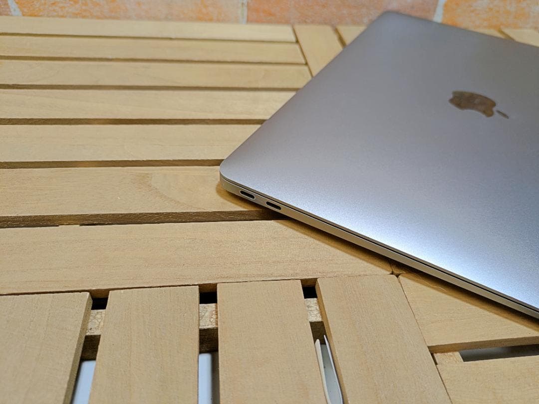 2549)MacBook Air 2020 M1 1TB 16G バッテリ93％