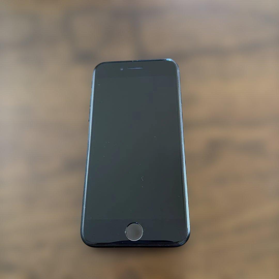 iPhone SE 第二世代　64GB