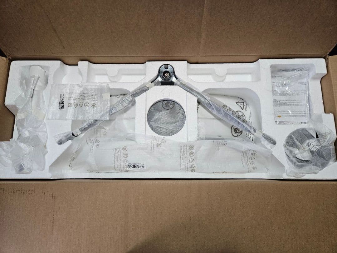 Samsung Odyssey G9 49インチ ウルトラワイドモニター