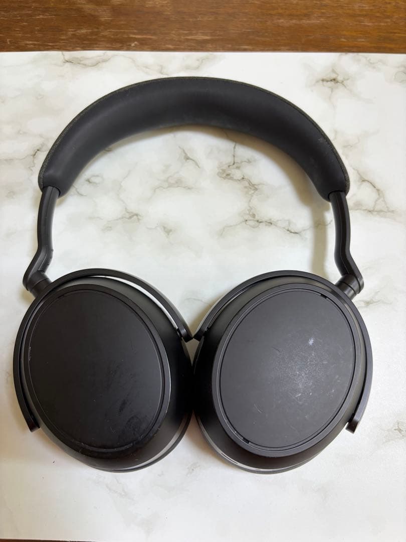 Sennheiser MOMENTUM 4ブラック