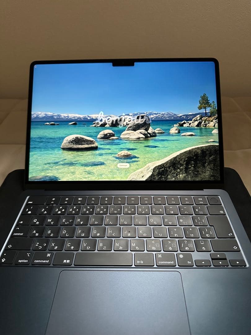 [美品] MacBook Air 8GB 13.6インチ