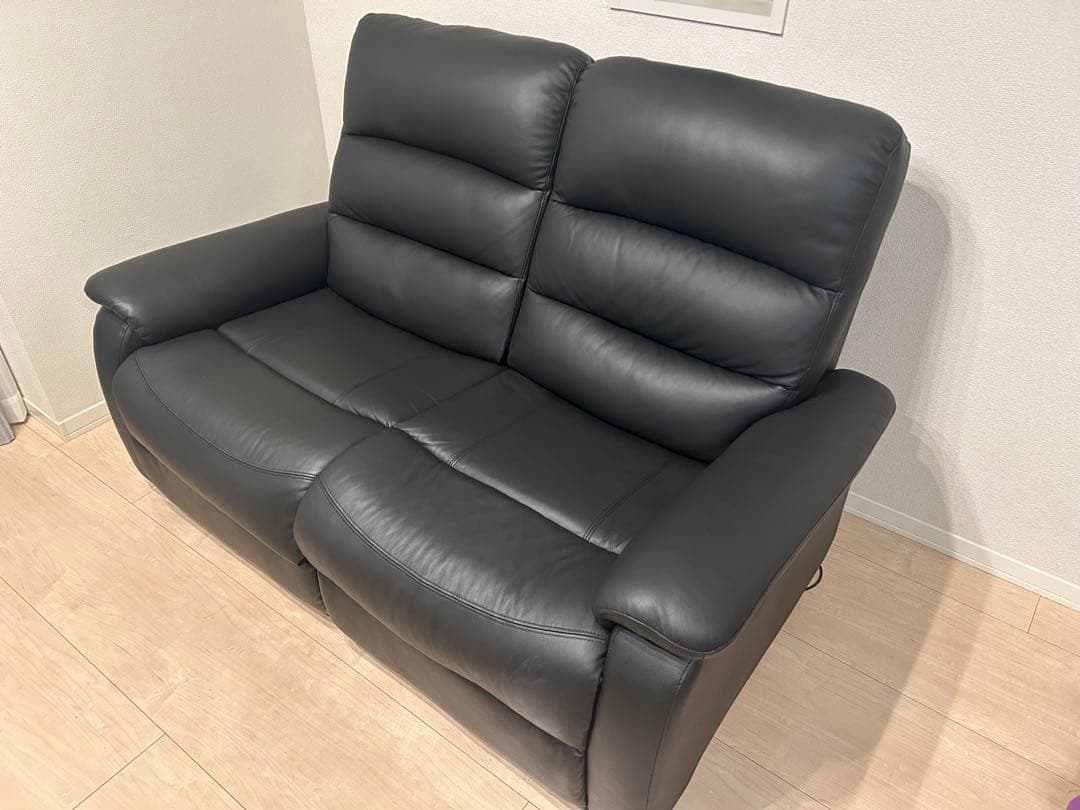 ニトリ 2人掛け 電動リクライニングソファ 本革 ブラック Nビリーバ2