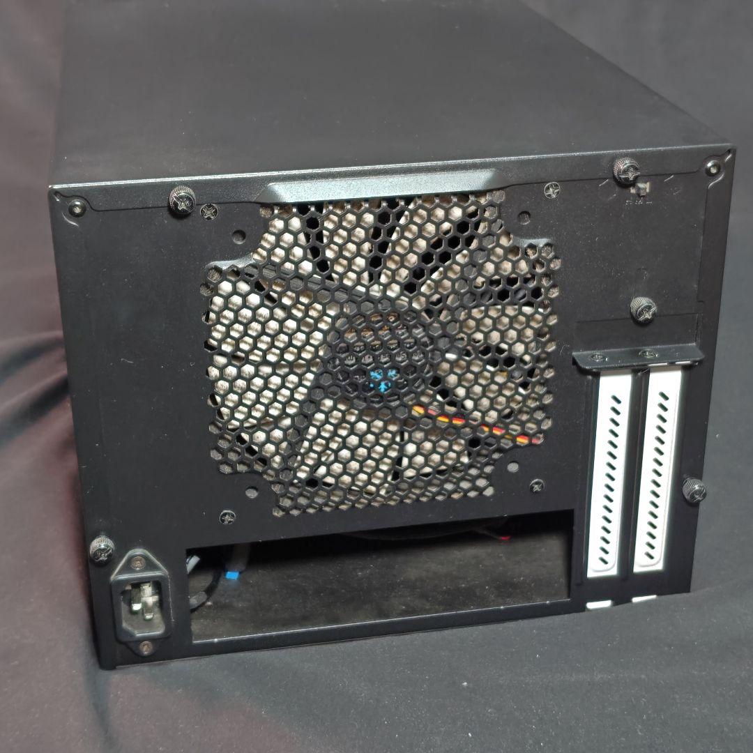 Fractal Design node 304 PCケース Mini-ITX