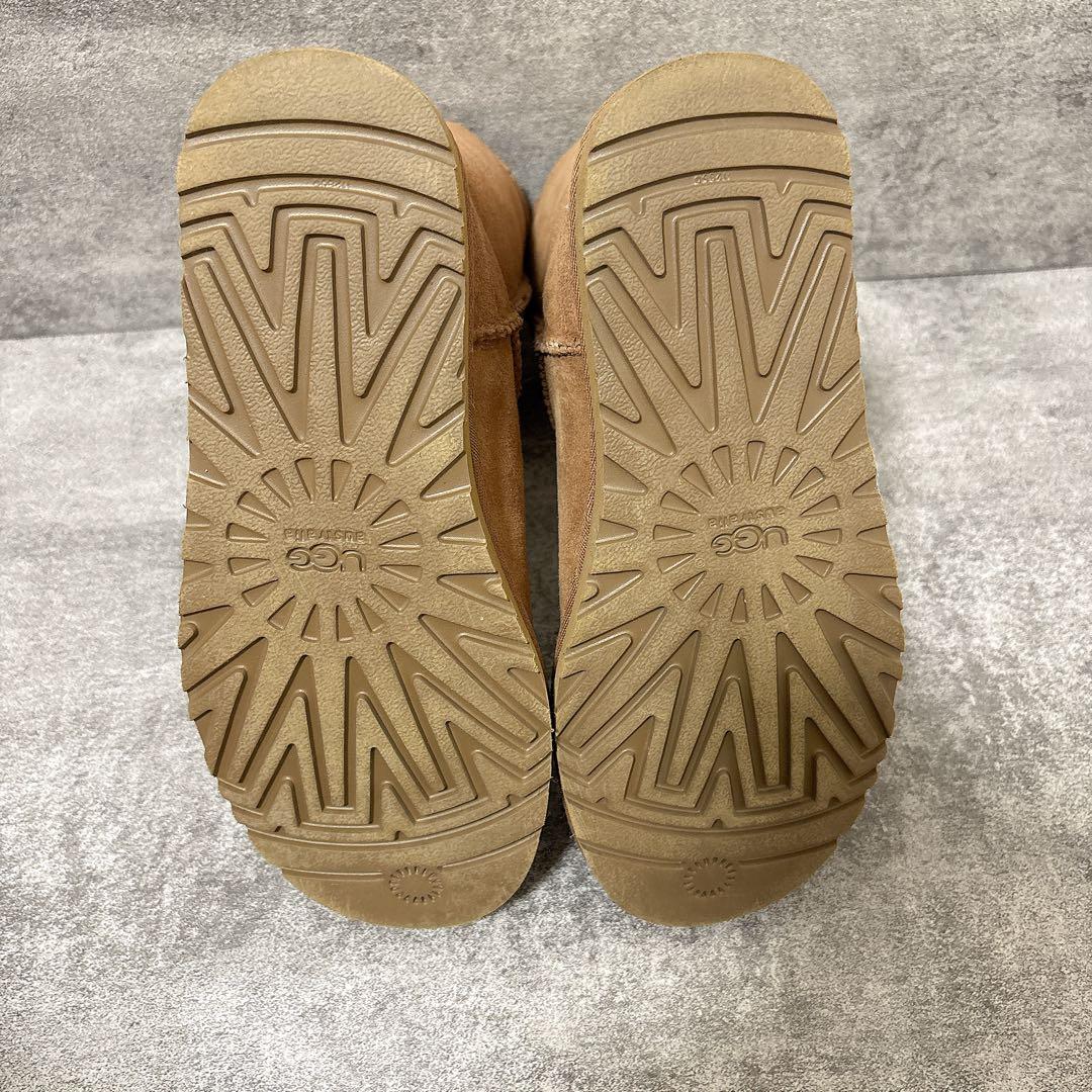 美品　UGG クラッシックショート　23cm ムートンブーツ