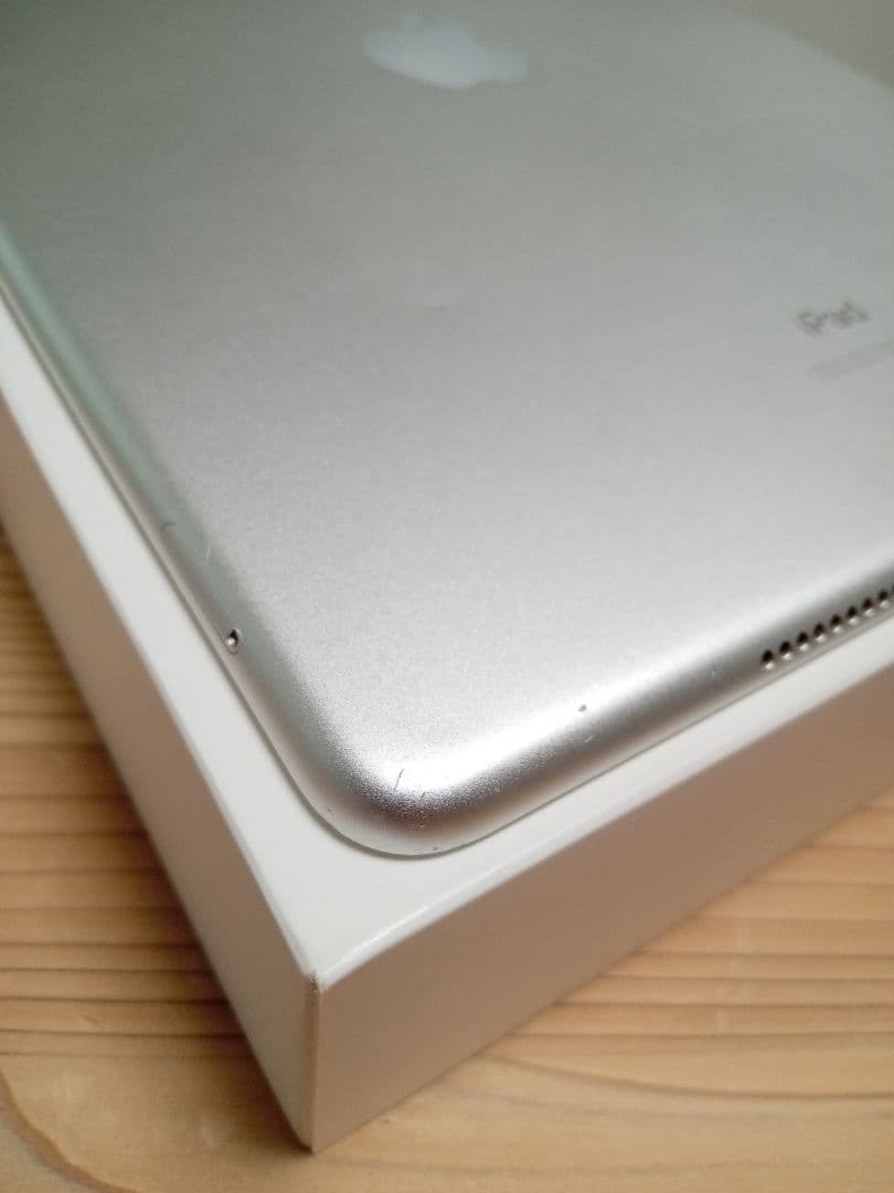 iPad Air 第3世代 64GB シルバー 本体 充電ケーブル付き