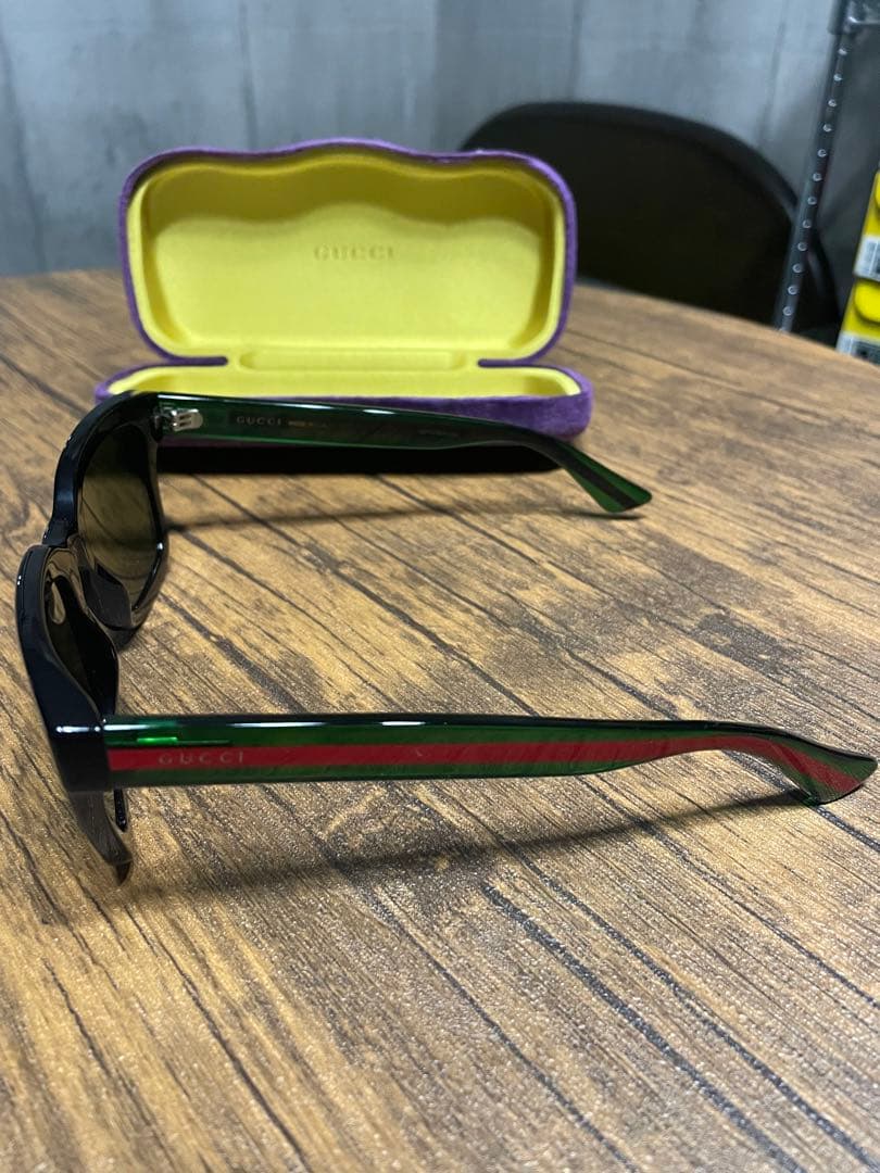 GUCCI グッチ サングラス ブラック ユニセックス ケース付き