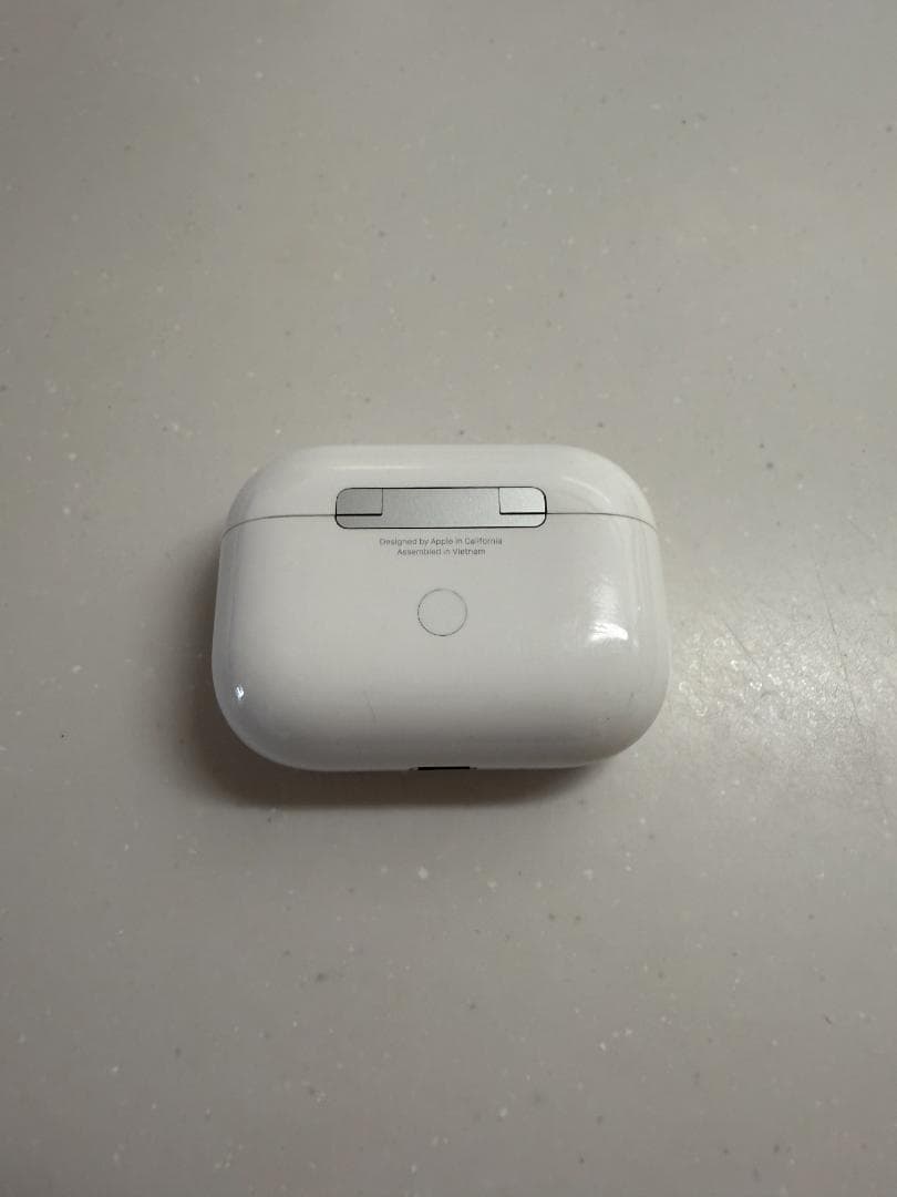 Apple AirPods Pro 第2世代 充電ケースのみ 正規品 A2700