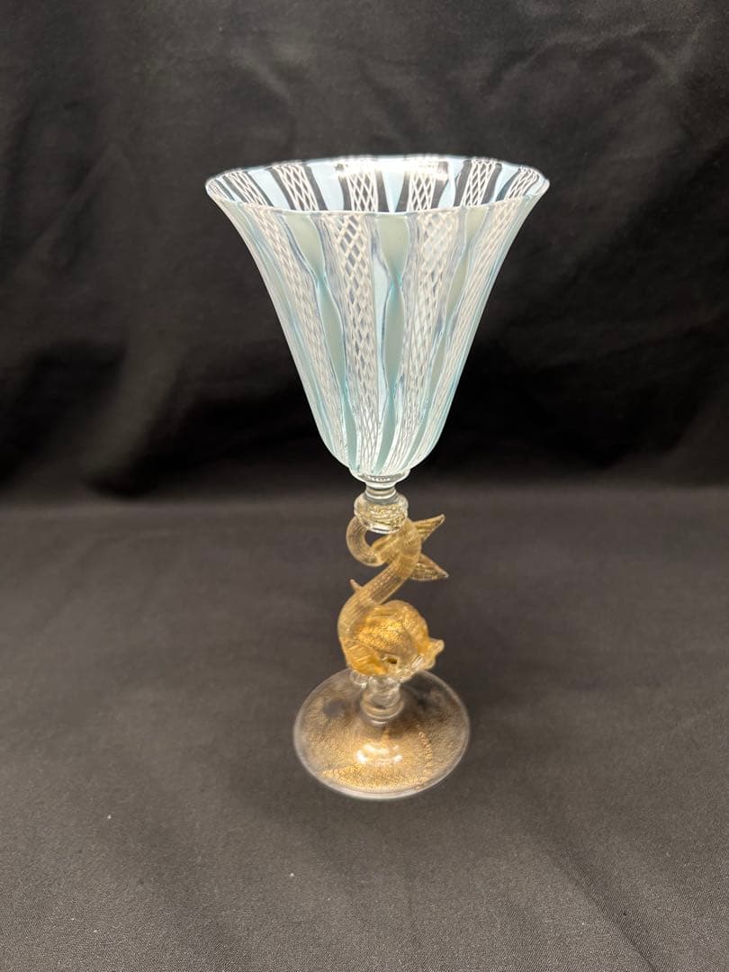 ベネチアングラス　ストライプ模様のガラスカップ 魚モチーフ