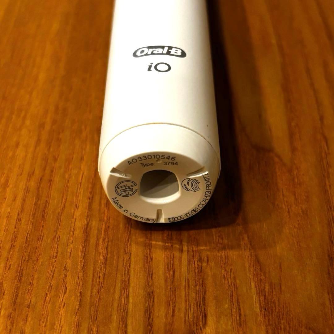 Oral-B オーラルB 電動歯ブラシ iO4 シリーズ ホワイト