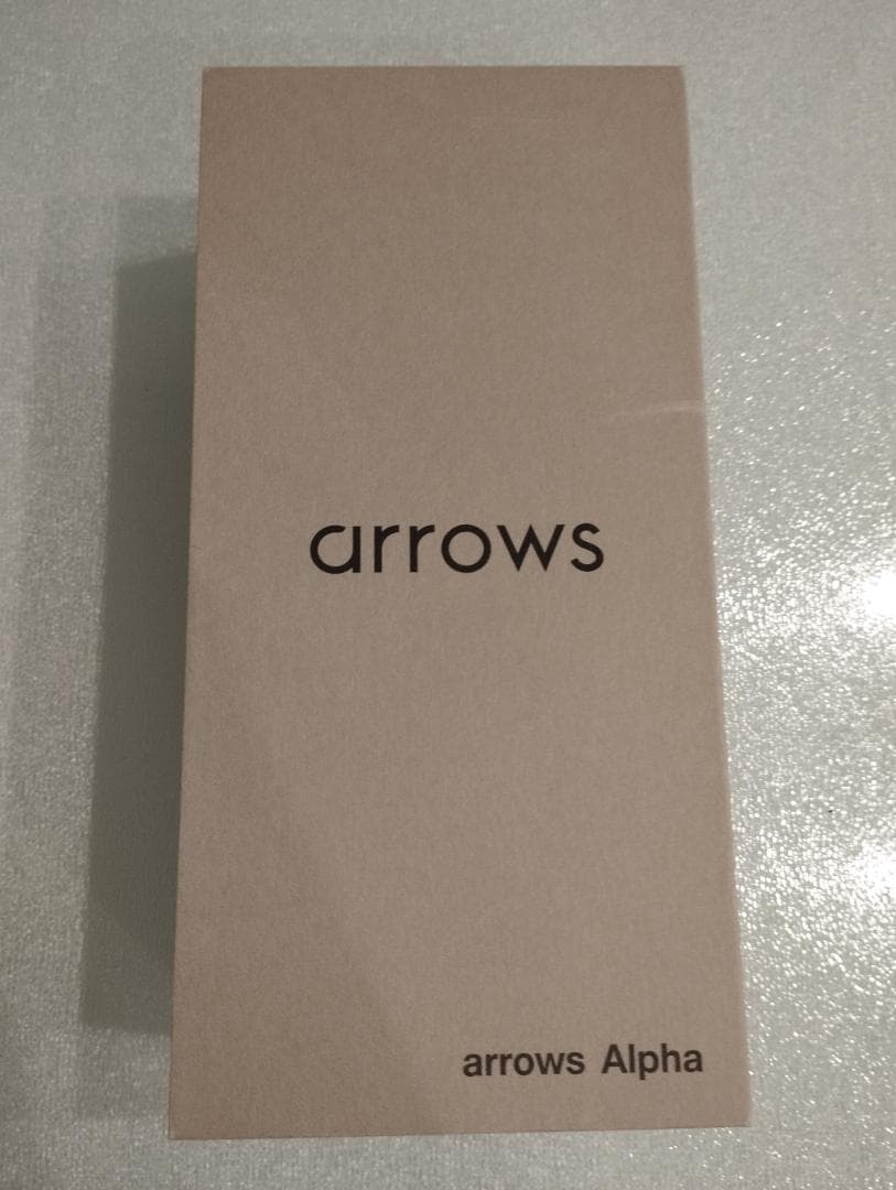 【新品未開封】arrows Alpha ホワイト スマートフォン本体
