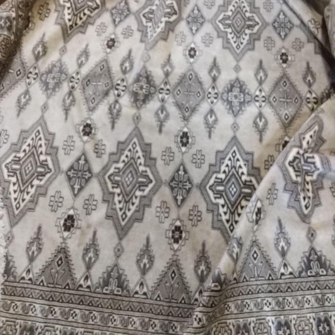 パキスタン絨毯 幾何学模様 ラグ