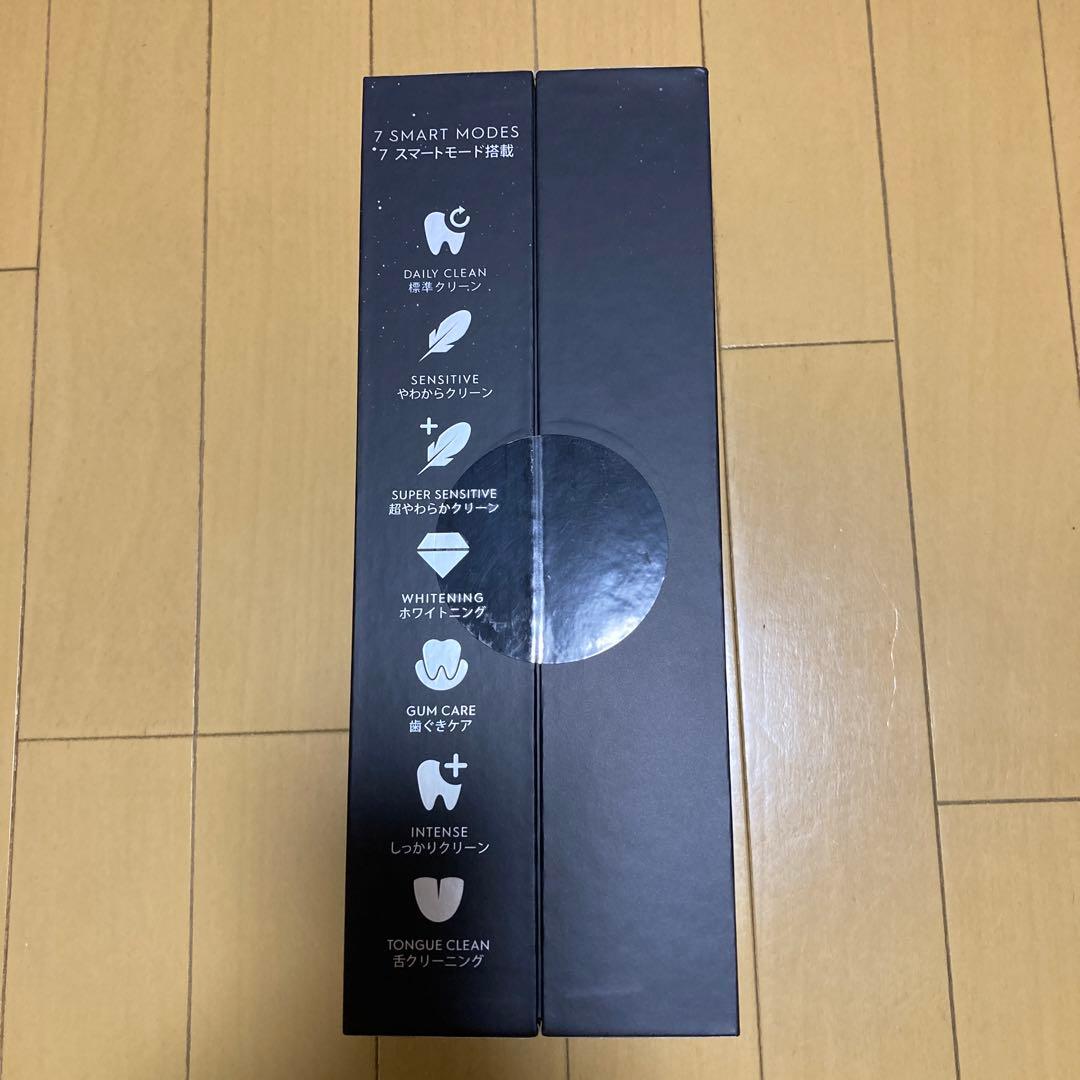 【新品　未開封　保証付】ブラウン　iO10 電動歯ブラシ　替え歯ブラシ２本