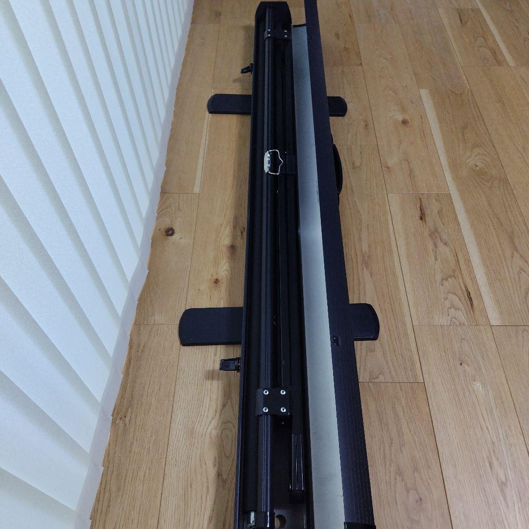 プロジェクタースクリーン　自立式