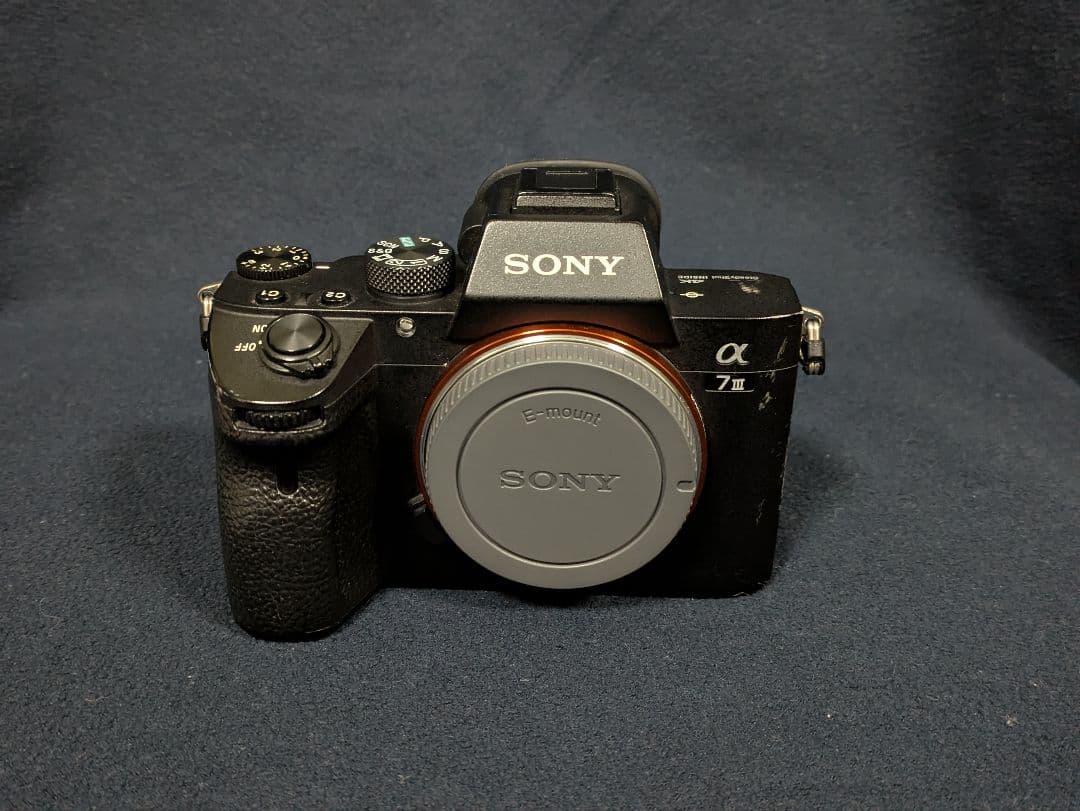 SONY α7 Ⅲ ボディのみ(元箱・ストラップ付属)