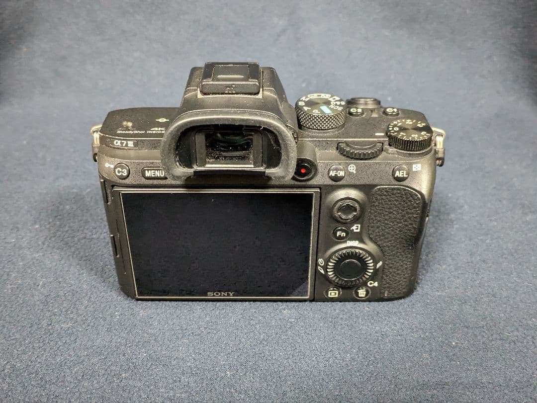 SONY α7 Ⅲ ボディのみ(元箱・ストラップ付属)