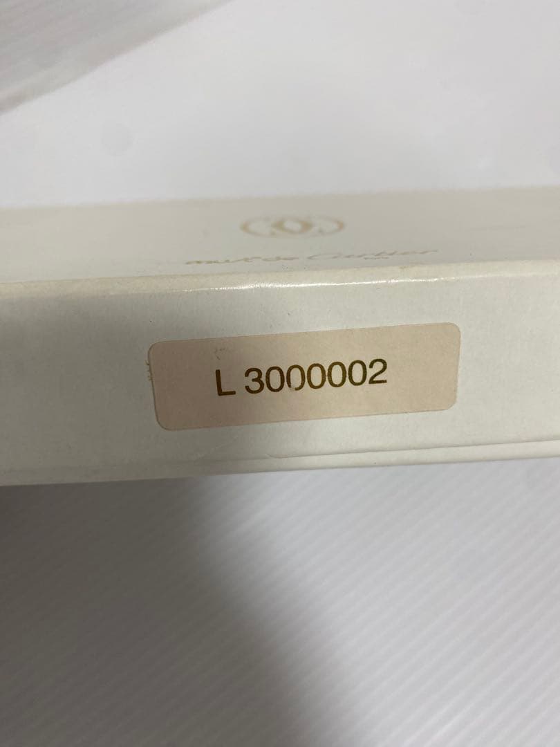 Cartier カルティエ　ボルドー　ワインレッド　長財布　三つ折り　未使用品