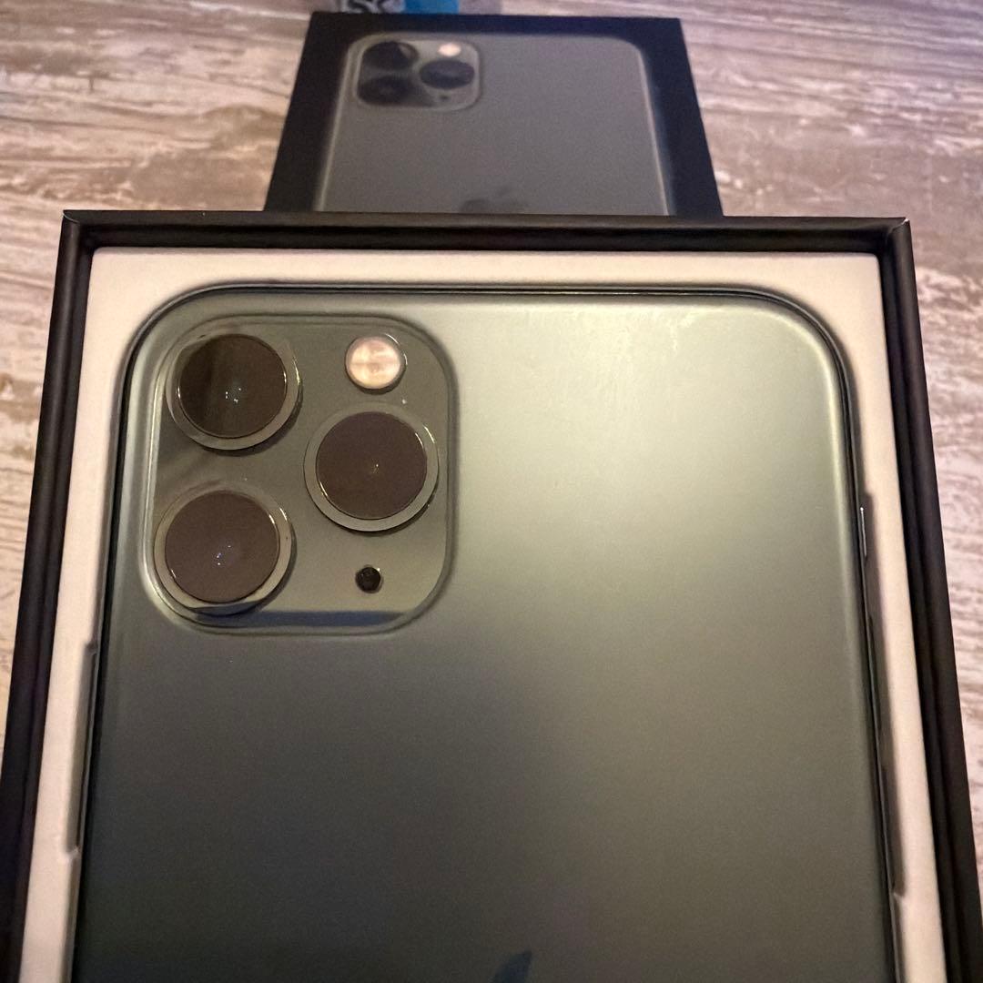iPhone 11 Pro 512GB ミッドナイトグリーン　美品　利用制限◯