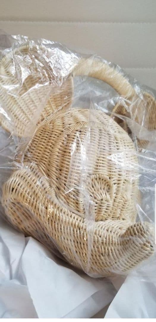 レア　完売品　ミッキーマウス 　未使用　ラタンかごバッグ　ディズニー可愛い　希少