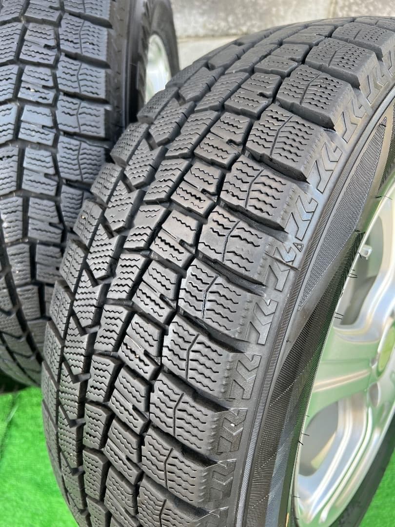 LINZ 14インチホイールと美しいスタッドレス185/70R14タイヤ(2個)