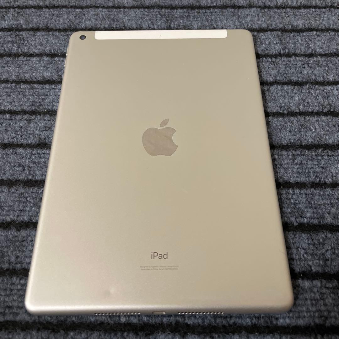 94 iPad 8世代 32GB SIMフリー シルバー