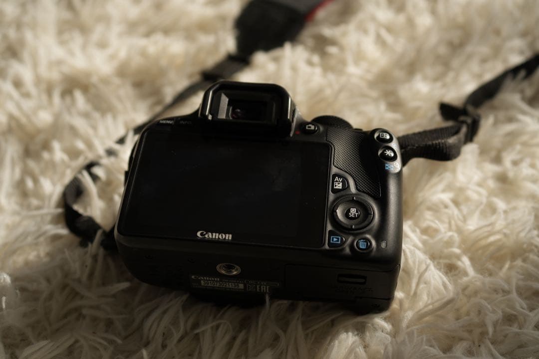 【値引き可能】Canon EOS Kiss X7 本体