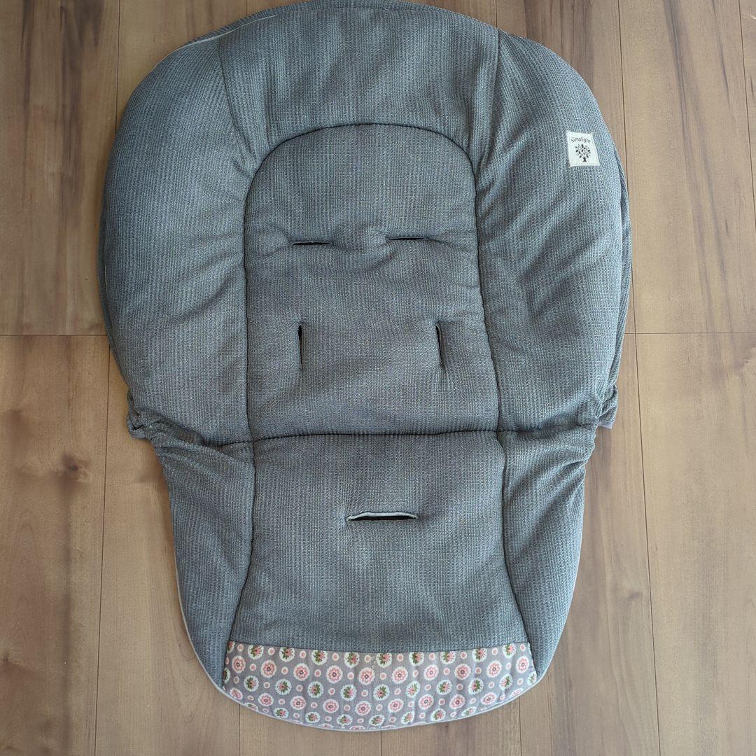 美品　Combi コンビ ネムリラ　電動スウィング