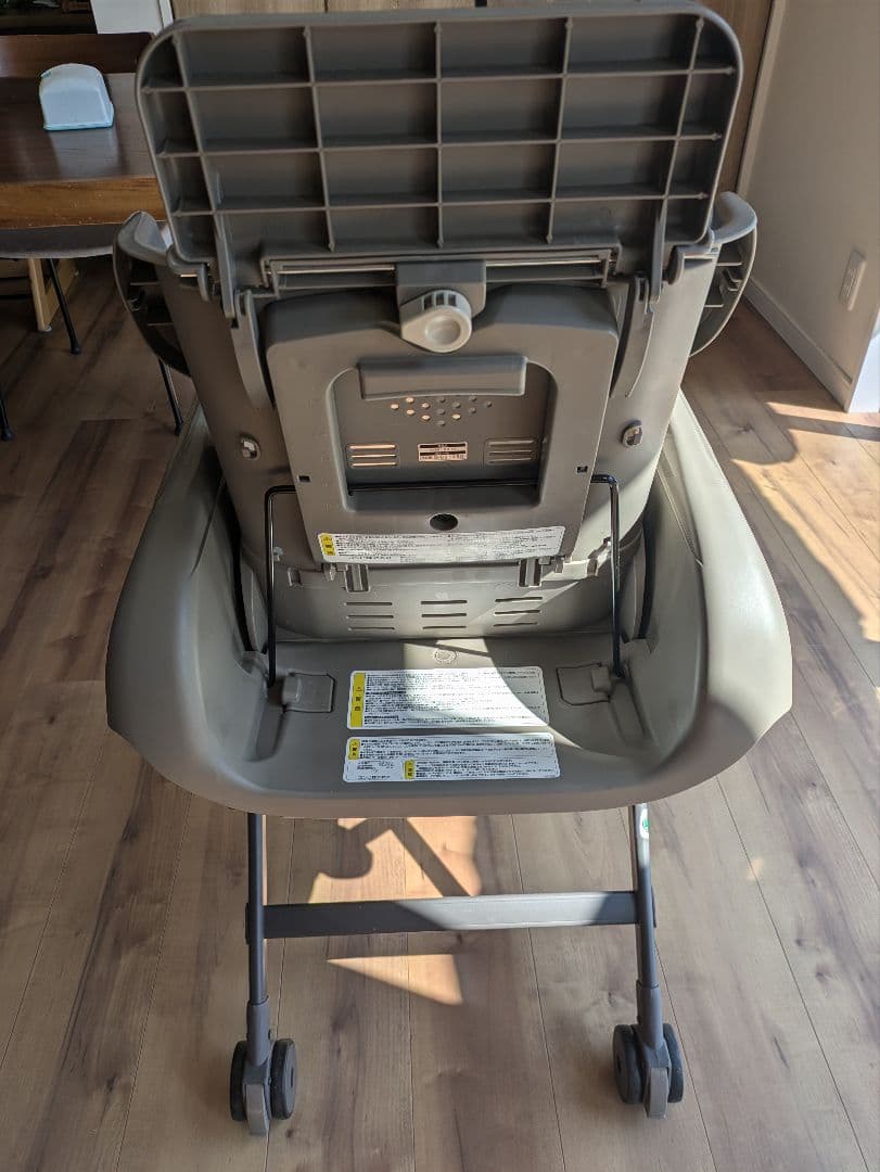 美品　Combi コンビ ネムリラ　電動スウィング