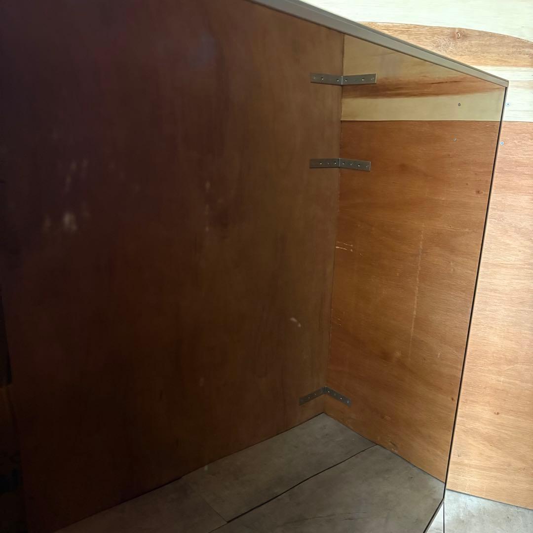 一都三県限定　配送無料　4K液晶テレビ　SHARP シャープ　70インチ