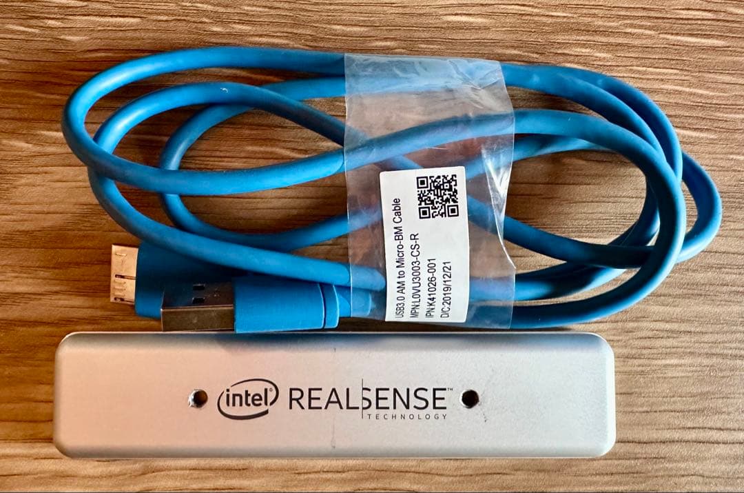 Intel RealSense Tracking Camera T265 本体