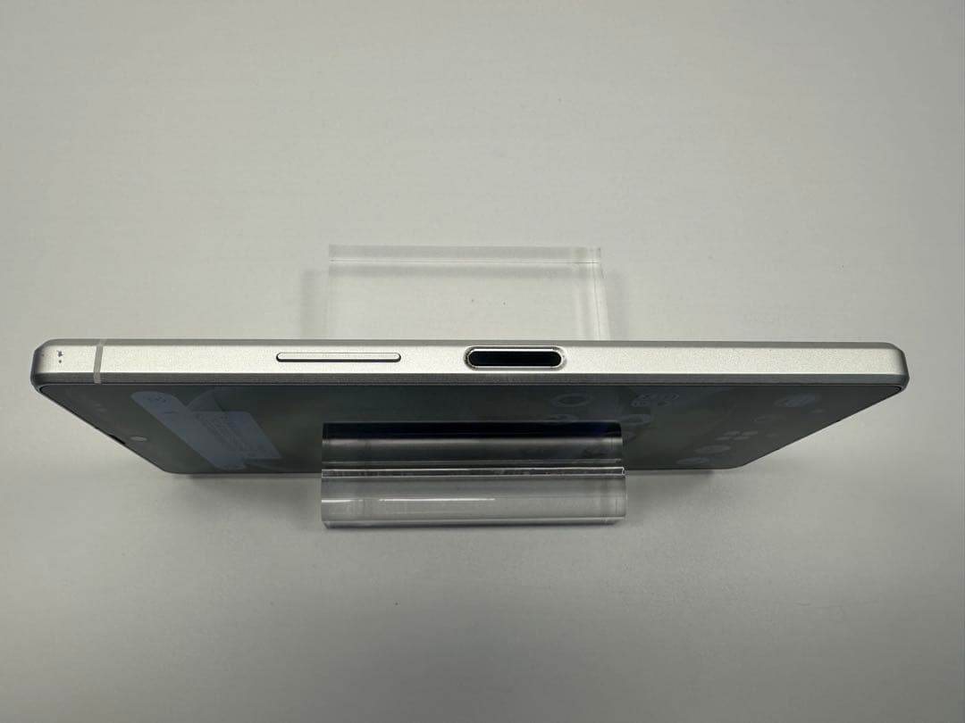 Aquos R8 SH-52D 256GB SIMフリー クリーム