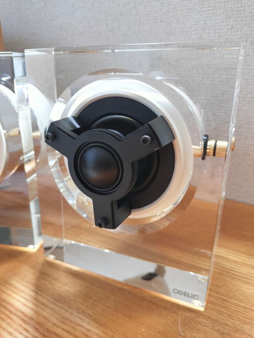 ODELIC × KENWOOD ガラススタンドスピーカー SP0001