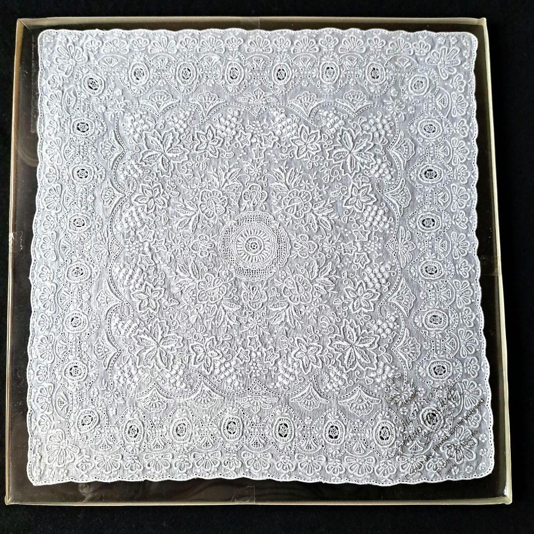 スワトウ　刺繍　ハンカチ　未使用