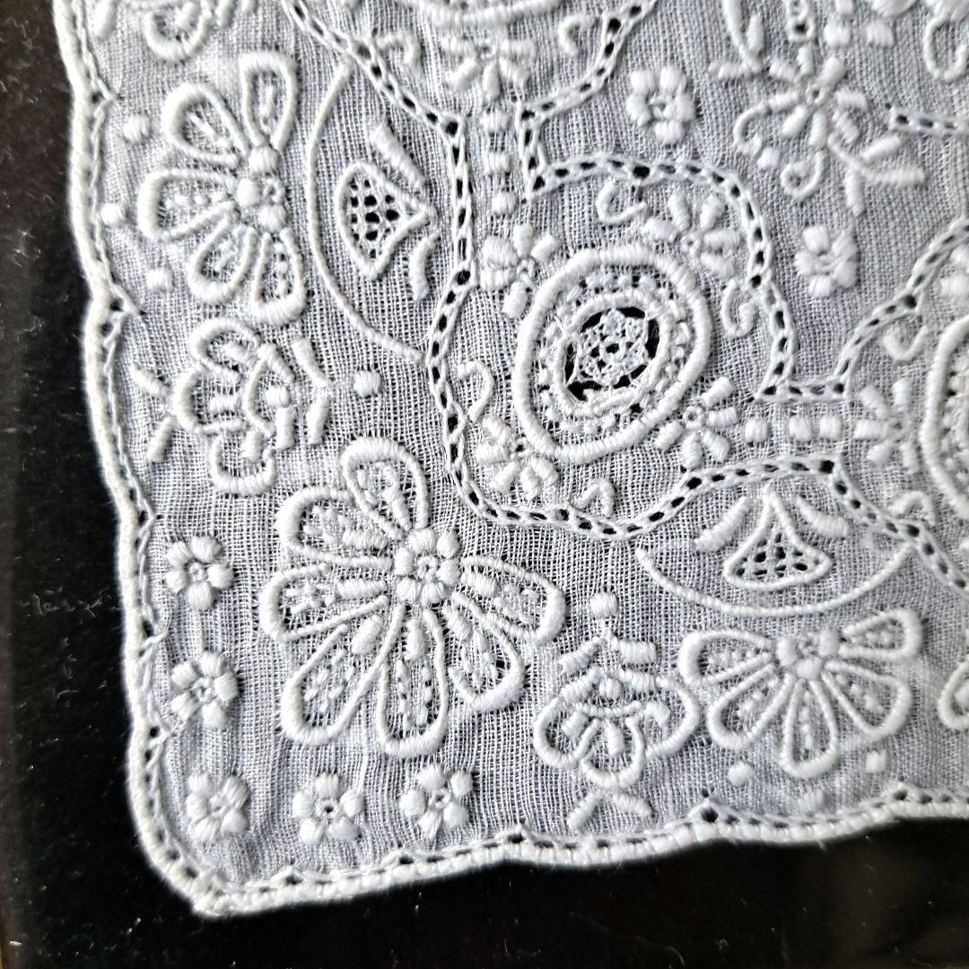 スワトウ　刺繍　ハンカチ　未使用
