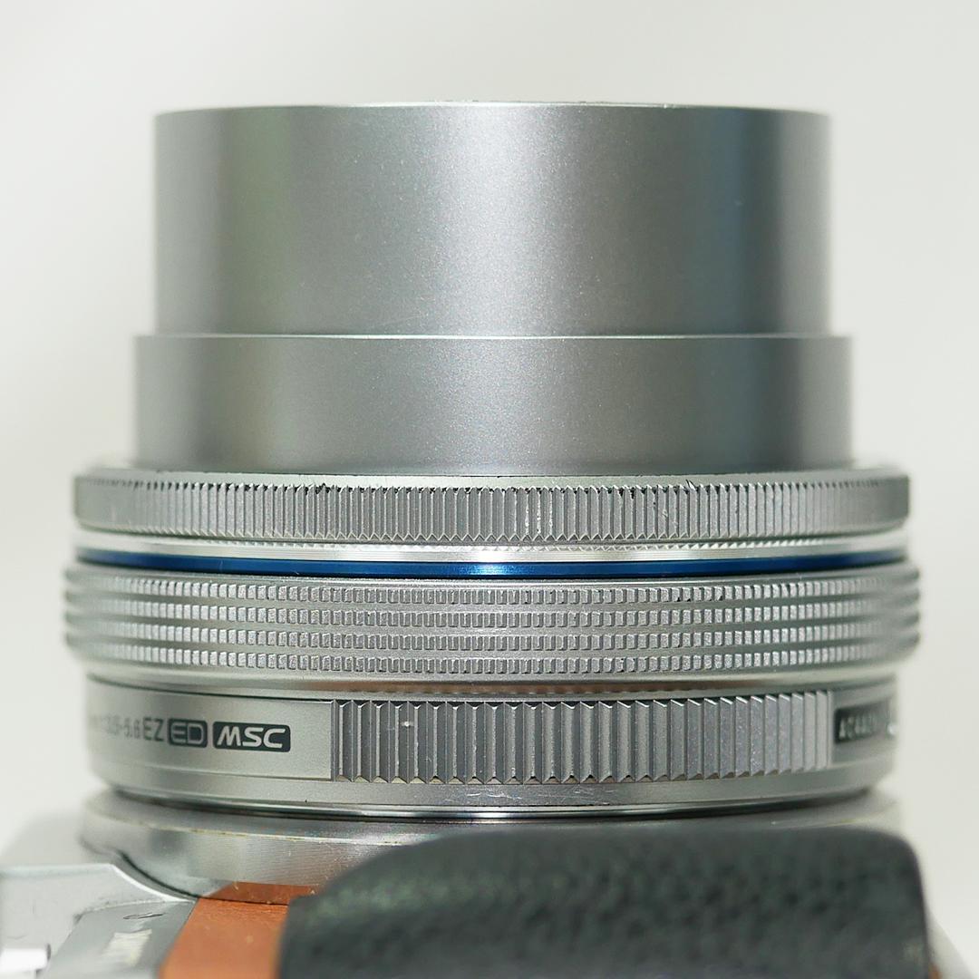 オリンパス 電動パンケーキレンズ M.ZUIKO 14-42mm シルバー