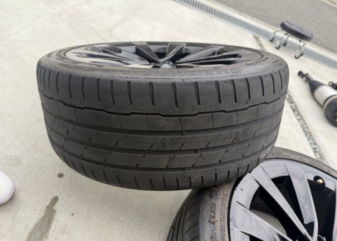 直接受け取り可！ テスラ モデル３純正ホイール 19インチ