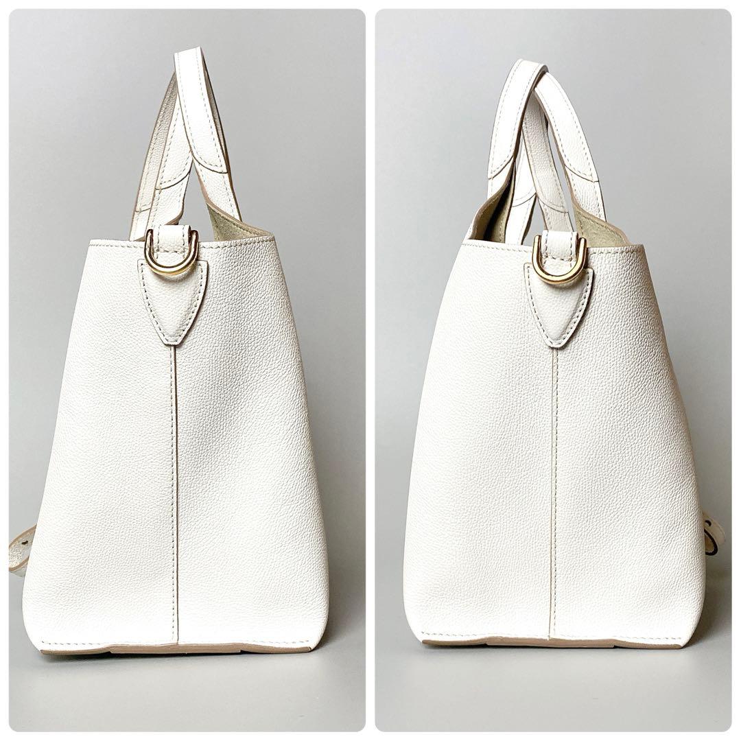 TOD’S / Tタイムレス レザーショッピングバッグ ミニ ホワイト