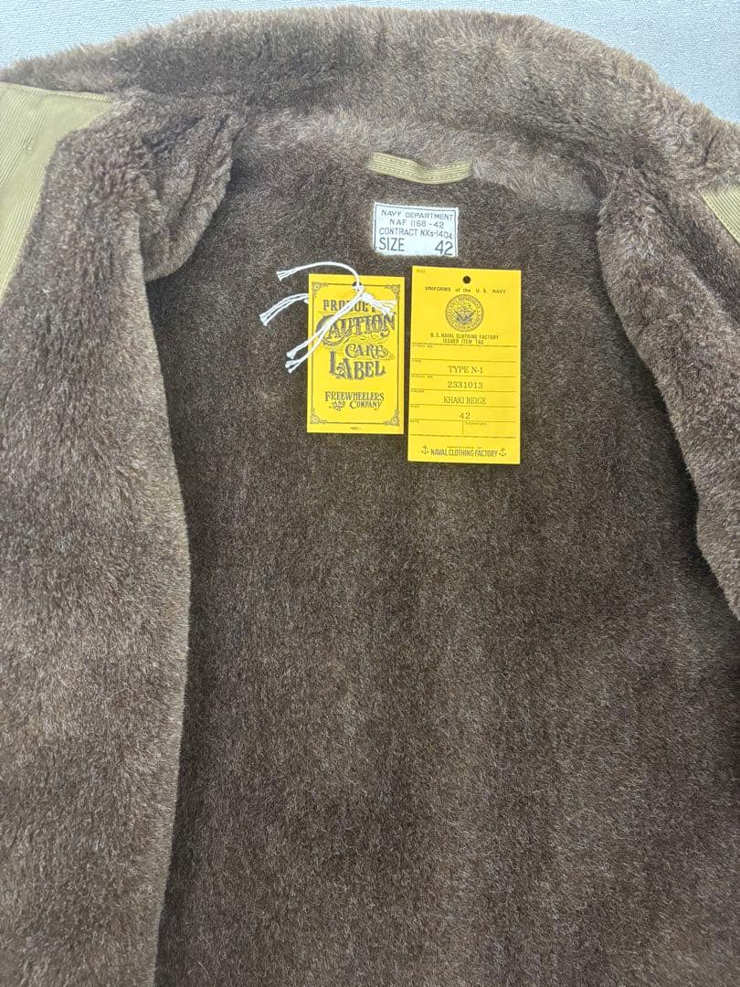 フリーホイラーズN1デッキジャケット42 カーキベージュ