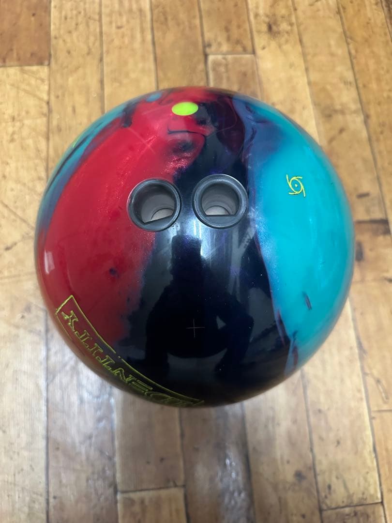 STORM IDENTITY ボウリングボール