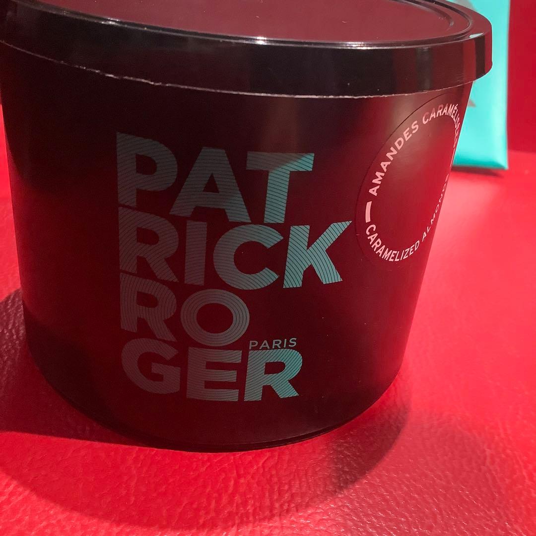 ❤️パトリックロジェ　Patrick Roger アマンドキャラメリゼ　300g