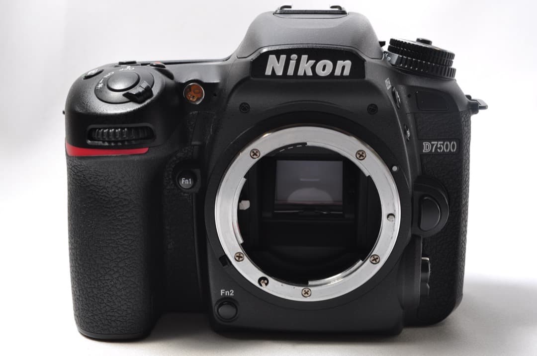 ❤️極上美品❤️ニコン D7500 単焦点＆標準＆超望遠トリプルレンズセット❤️