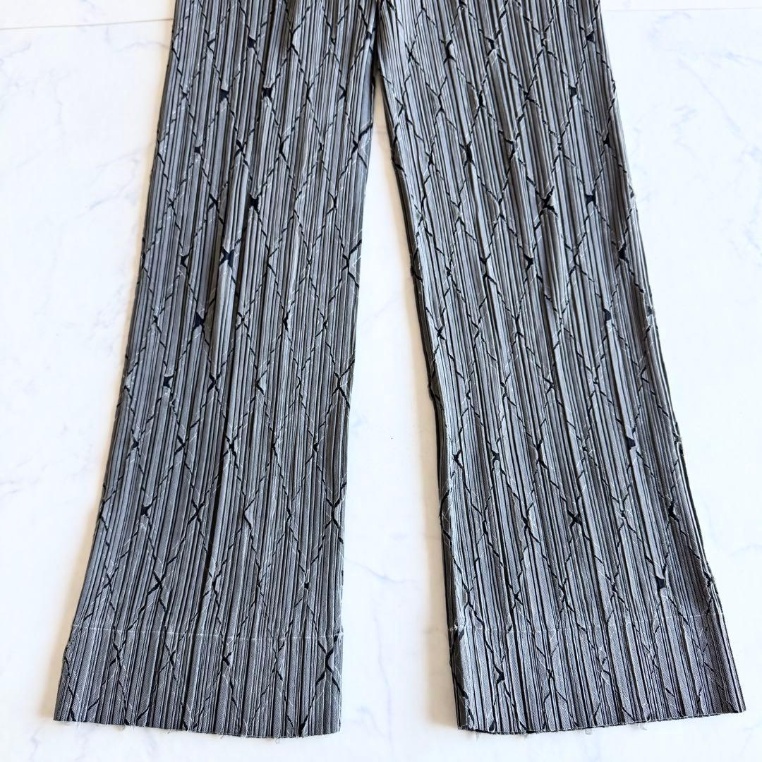 プリーツプリーズ パンツ 有刺鉄線 切りっぱなし加工 チェック ダイヤ 2 M