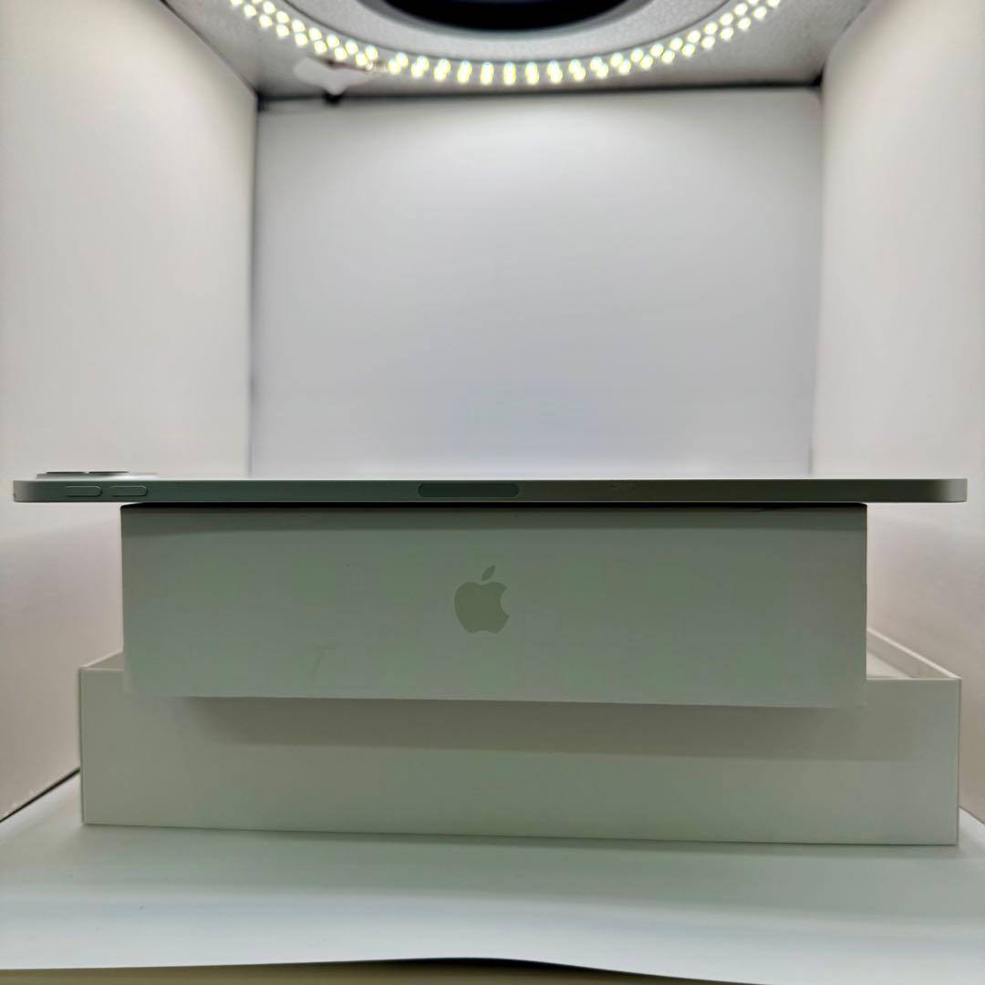 iPad Pro 11インチ 第4世代 128GB シルバー (M2チップ)