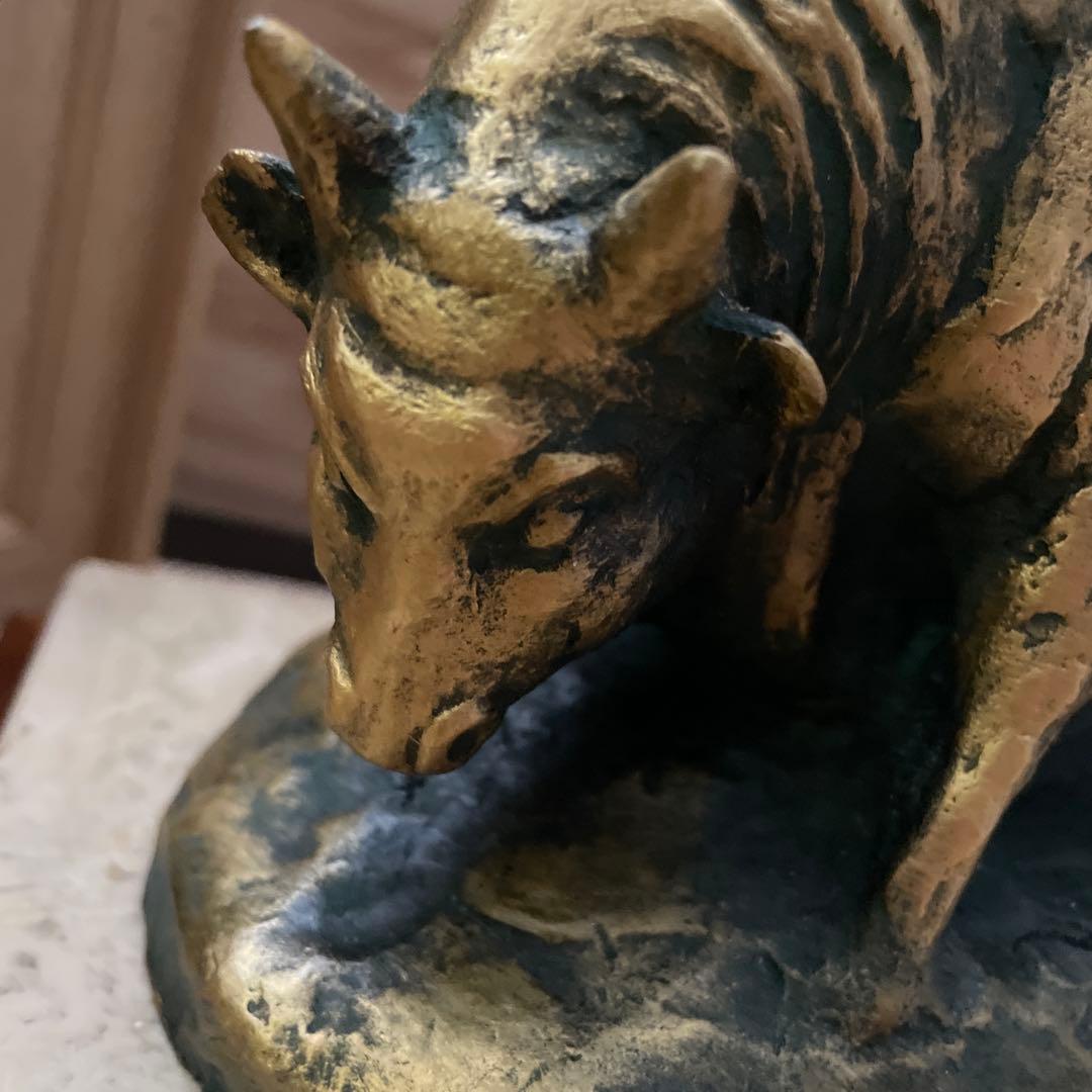 北村西望彫刻家　横綱牛　「闘魂」