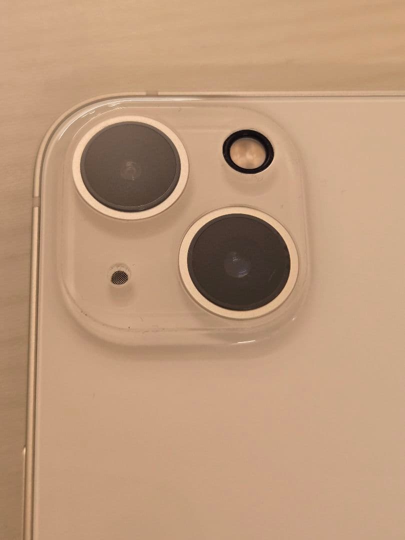 iPhone 13 ホワイト Apple