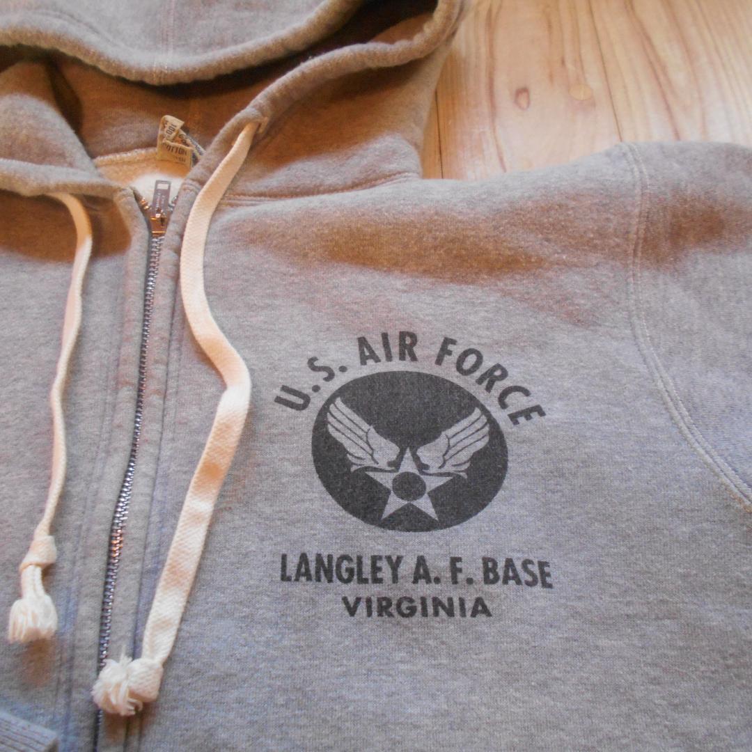 バズリクソンズパーカーM